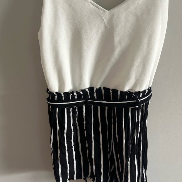 Women’s Spaghetti Strap White Tank and White and Black Striped Romper medium - Picture 5 of 6